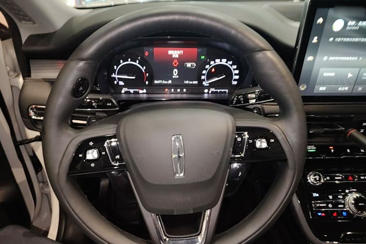Used Lincoln Corsair 2020 2.0T Two-Wheel Drive Luxury Edition Steering Wheel