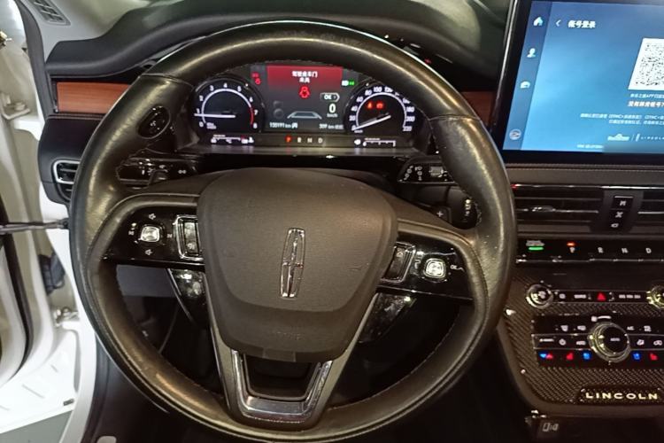 Used Lincoln Corsair 2020 2.0T Four-Wheel Drive Luxury Edition Steering Wheel
