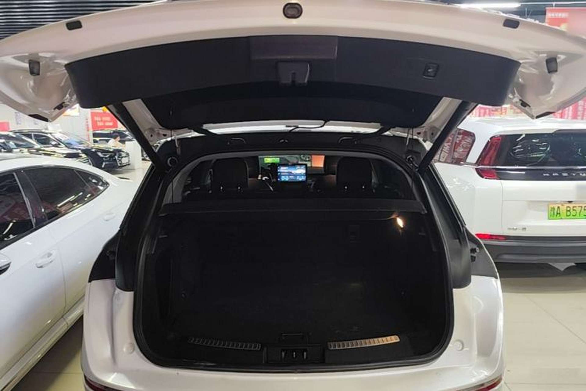 Used Lincoln Corsair 2020 2.0T Two-Wheel Drive Zunyue Edition Trunk