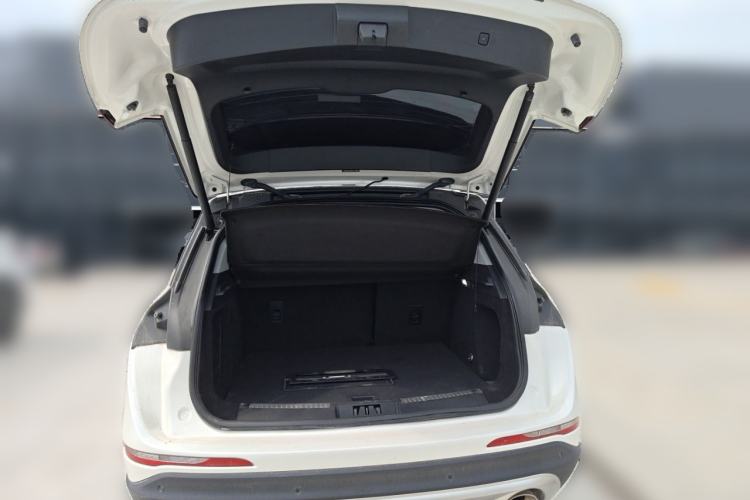 Used Lincoln Corsair 2020 2.0T Two-Wheel Drive Luxury Edition Trunk