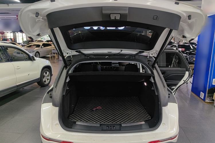Used Lincoln Corsair 2020 2.0T Two-Wheel Drive Luxury Edition Trunk