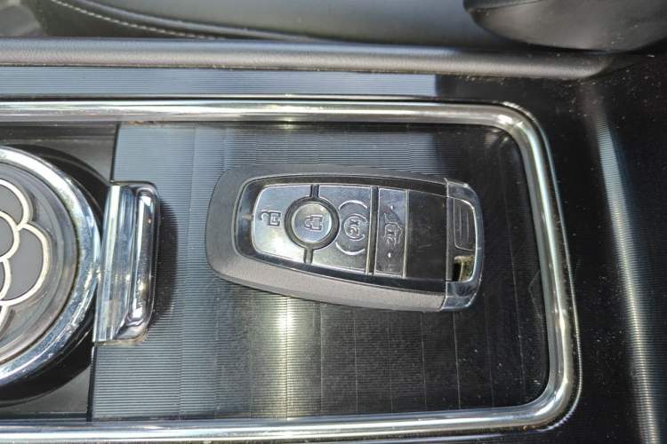Used Lincoln Corsair 2020 2.0T Two-Wheel Drive Luxury Edition Vehicle Key