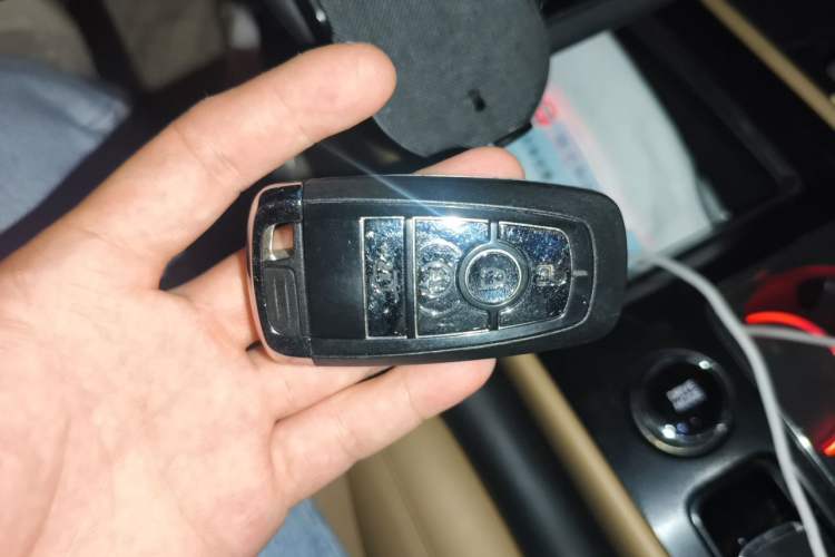 Used Lincoln Corsair 2020 2.0T Two-Wheel Drive Luxury Edition Vehicle Key