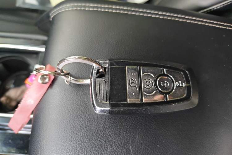 Used Lincoln Corsair 2020 2.0T Two-Wheel Drive Luxury Edition Vehicle Key