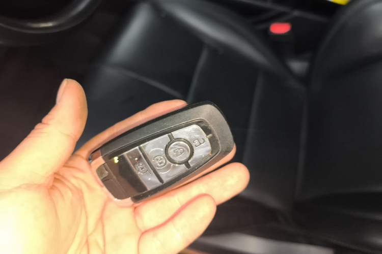 Used Lincoln Corsair 2020 2.0T Two-Wheel Drive Luxury Edition Vehicle Key