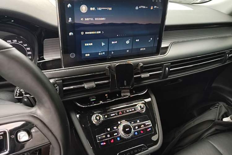 Used Lincoln Corsair 2021 2.0T Two-Wheel Drive Deluxe Edition Audio And AC Panel