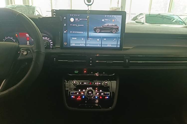Used Lincoln Corsair 2021 2.0T Two-Wheel Drive Deluxe Edition Audio And AC Panel