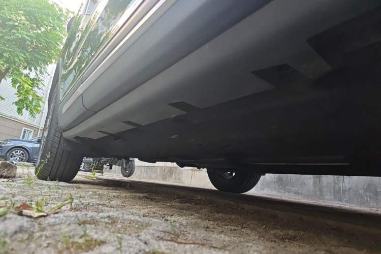 Used Lincoln Corsair 2021 2.0T Two-Wheel Drive Deluxe Edition Chassis Front Right
