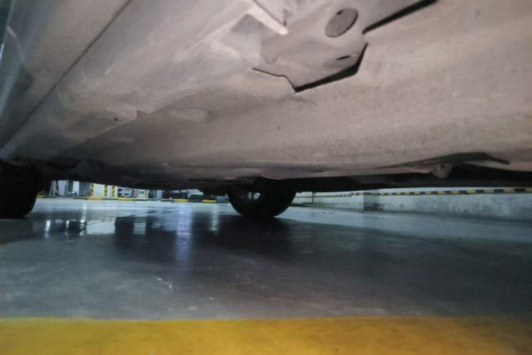 Used Lincoln Corsair 2021 2.0T Two-Wheel-Drive Luxury Edition Chassis Rear Left