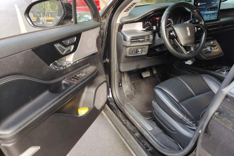 Used Lincoln Corsair 2021 2.0T Two-Wheel Drive Deluxe Edition Driver Seat