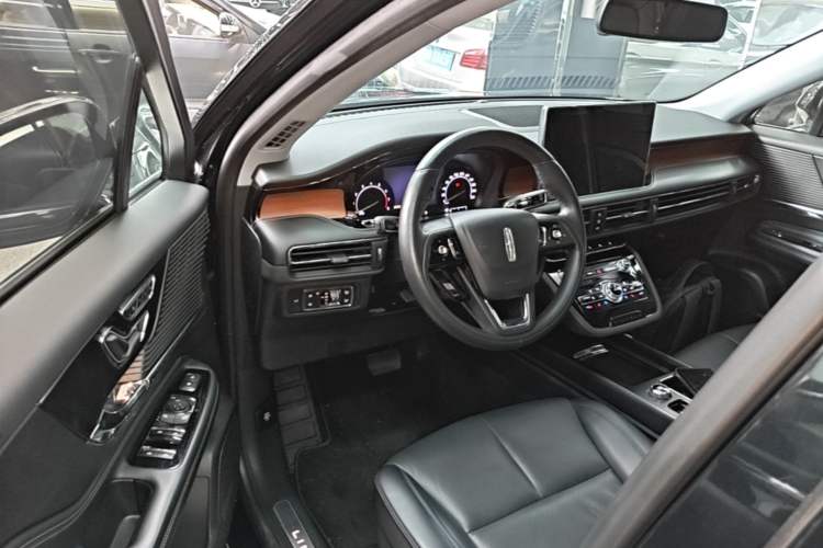 Used Lincoln Corsair 2021 2.0T Two-Wheel-Drive Luxury Edition Driver Seat