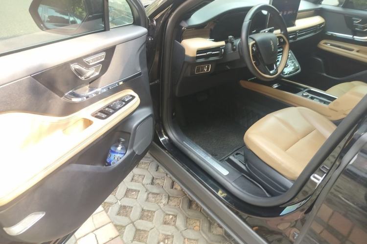Used Lincoln Corsair 2021 2.0T Two-Wheel-Drive Luxury Edition Driver Seat