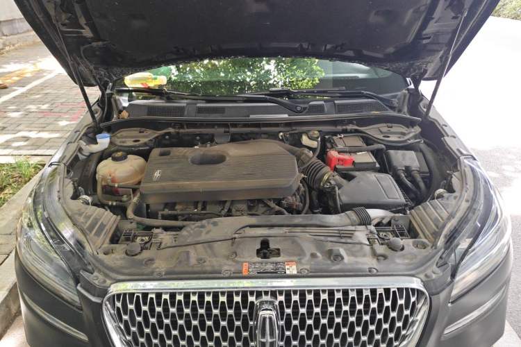 Used Lincoln Corsair 2021 2.0T Two-Wheel-Drive Luxury Edition Engine Bay