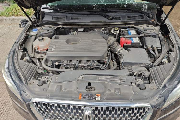 Used Lincoln Corsair 2021 2.0T Two-Wheel Drive Deluxe Edition Engine Bay