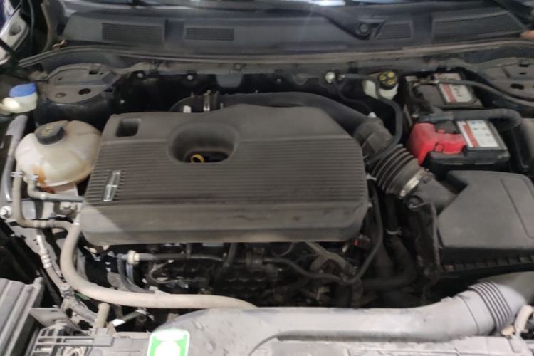 Used Lincoln Corsair 2021 2.0T Two-Wheel Drive Deluxe Edition Engine Bay