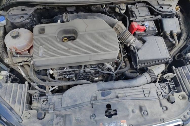 Used Lincoln Corsair 2021 2.0T Two-Wheel-Drive Luxury Edition Engine Bay