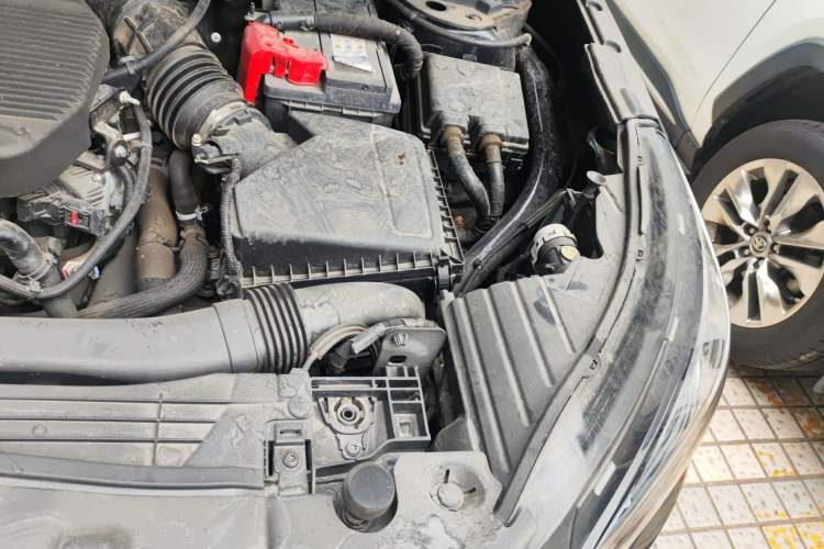 Used Lincoln Corsair 2021 2.0T Two-Wheel Drive Deluxe Edition Engine Bay Left