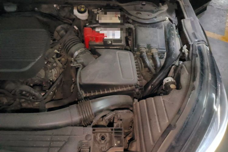 Used Lincoln Corsair 2021 2.0T Two-Wheel-Drive Luxury Edition Engine Bay Left