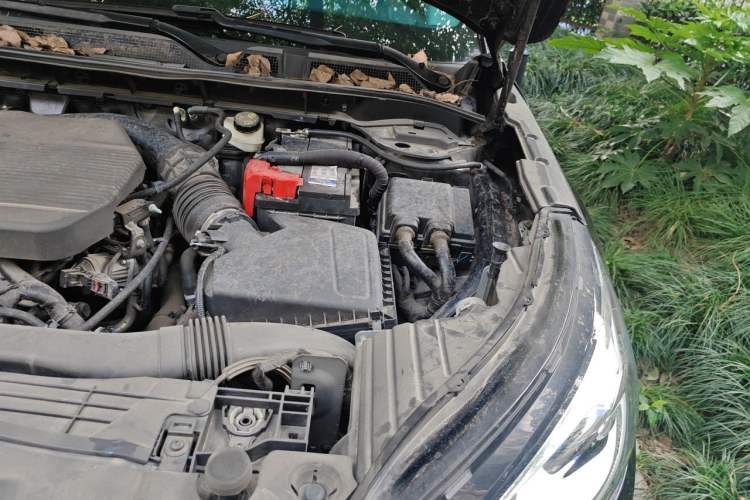 Used Lincoln Corsair 2021 2.0T Four-Wheel Drive Prestige Edition Engine Bay Left