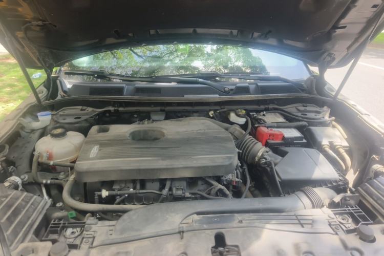 Used Lincoln Corsair 2021 2.0T Two-Wheel-Drive Luxury Edition Engine Bay