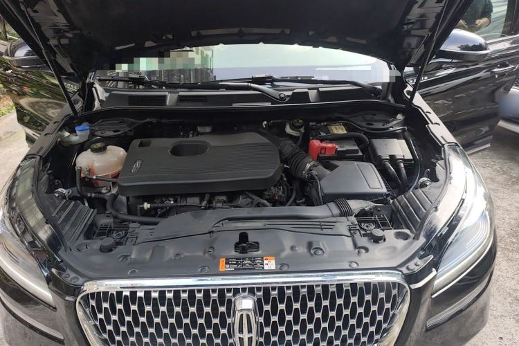 Used Lincoln Corsair 2021 2.0T Two-Wheel-Drive Luxury Edition Engine Bay