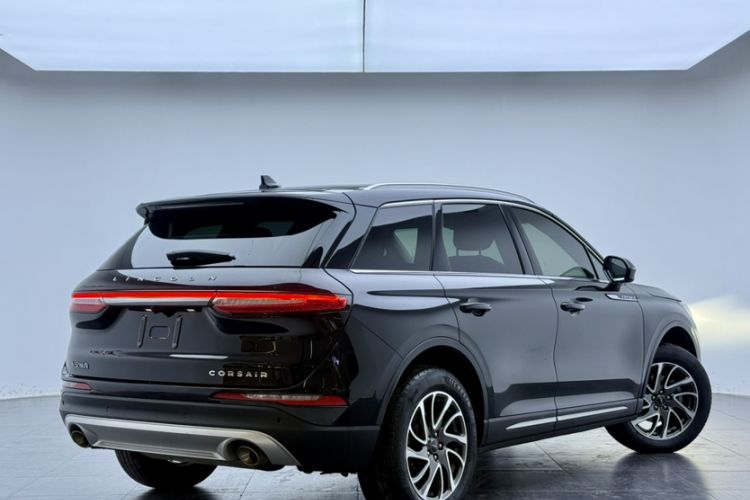 Used Lincoln Corsair 2021 2.0T Two-Wheel-Drive Luxury Edition Exterior 4