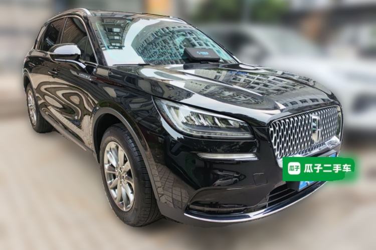 Used Lincoln Corsair 2021 2.0T Two-Wheel Drive Deluxe Edition Front Right 45 Deg