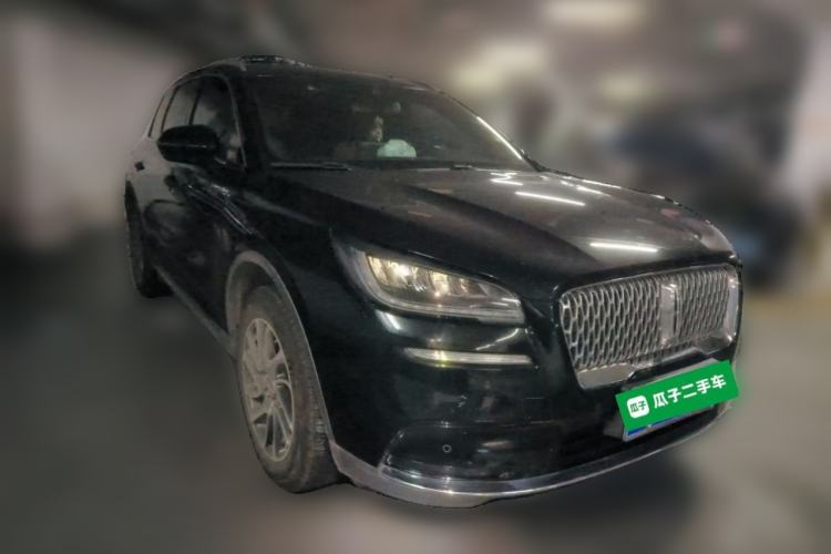 Used Lincoln Corsair 2021 2.0T Two-Wheel-Drive Luxury Edition Front Right 45 Deg