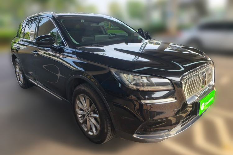 Used Lincoln Corsair 2021 2.0T Two-Wheel Drive Deluxe Edition Front Right 45 Deg