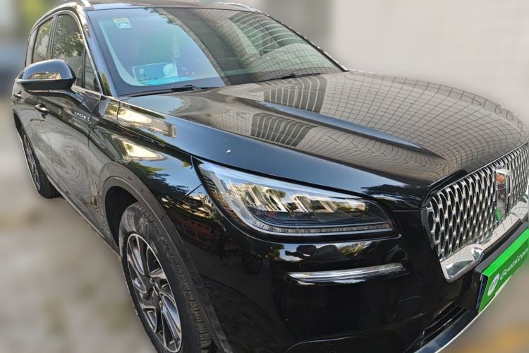 Used Lincoln Corsair 2021 2.0T Two-Wheel Drive Deluxe Edition Front Right 45 Deg