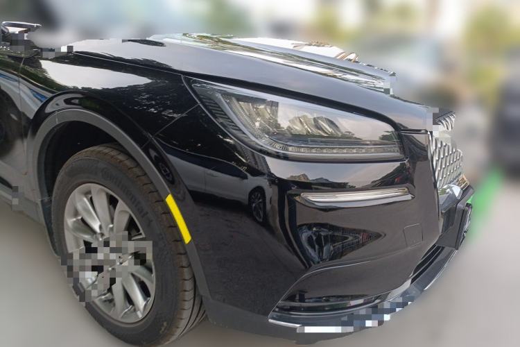 Used Lincoln Corsair 2021 2.0T Two-Wheel Drive Deluxe Edition Front Right 45 Deg