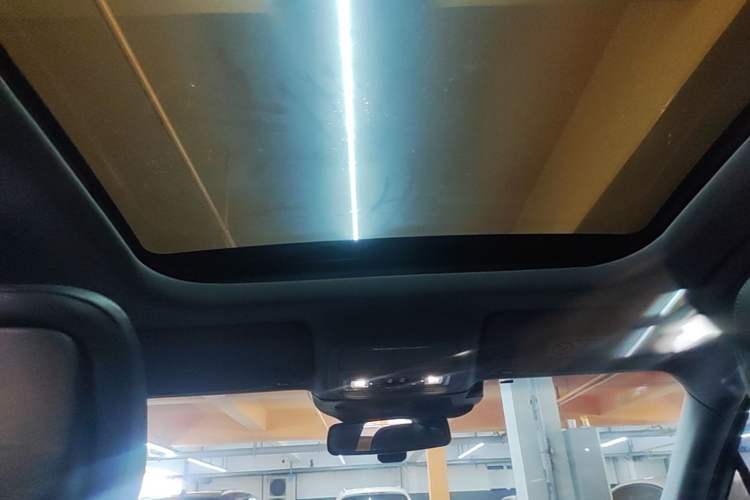 Used Lincoln Corsair 2021 2.0T Two-Wheel Drive Deluxe Edition Headliner