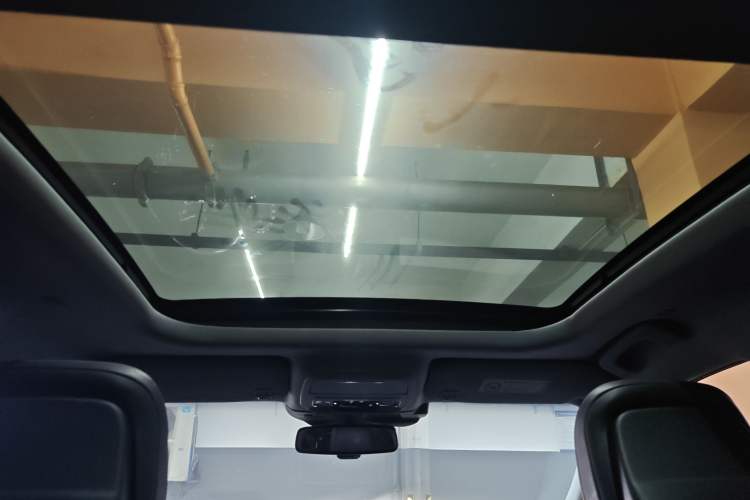 Used Lincoln Corsair 2021 2.0T Two-Wheel Drive Deluxe Edition Headliner