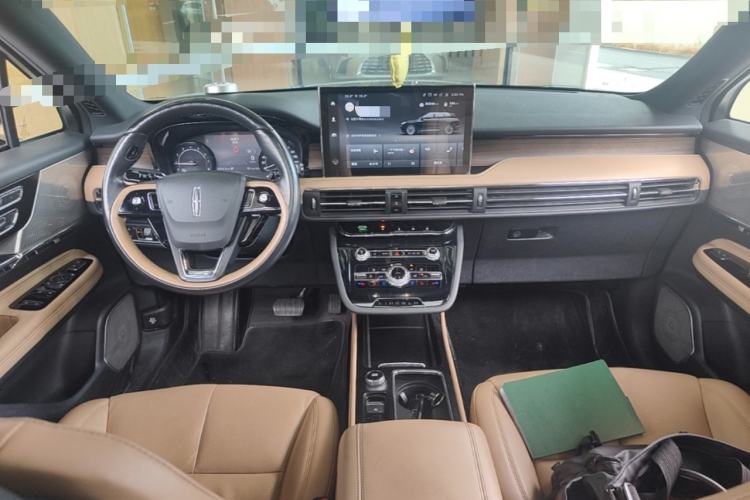 Used Lincoln Corsair 2021 2.0T Two-Wheel-Drive Luxury Edition Interior 2