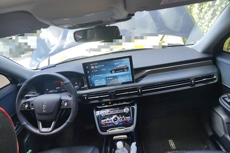 Used Lincoln Corsair 2021 2.0T Two-Wheel-Drive Luxury Edition Interior 2
