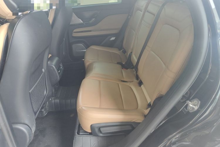 Used Lincoln Corsair 2021 2.0T Two-Wheel-Drive Luxury Edition Interior 4