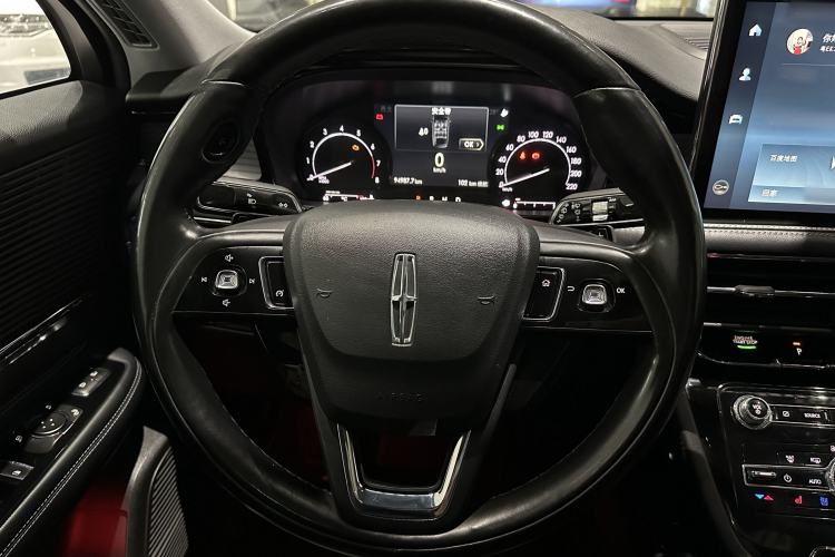 Used Lincoln Corsair 2021 2.0T Two-Wheel Drive Deluxe Edition Interior 8