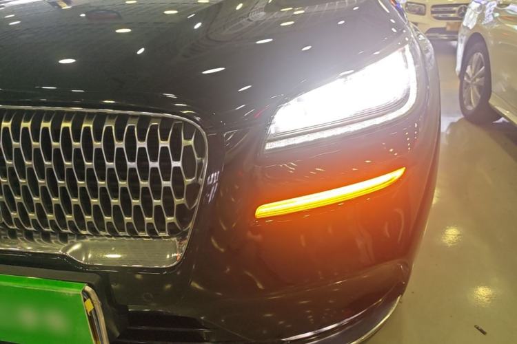 Used Lincoln Corsair 2021 2.0T Two-Wheel-Drive Luxury Edition Left Front Headlight