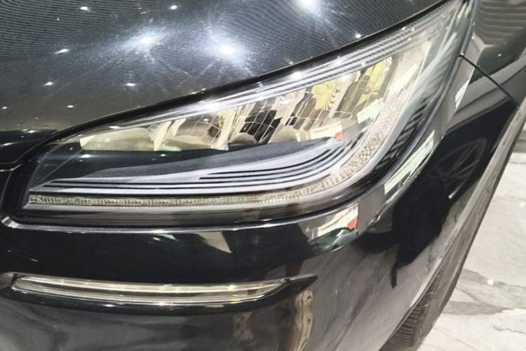 Used Lincoln Corsair 2021 2.0T Two-Wheel Drive Deluxe Edition Left Front Headlight