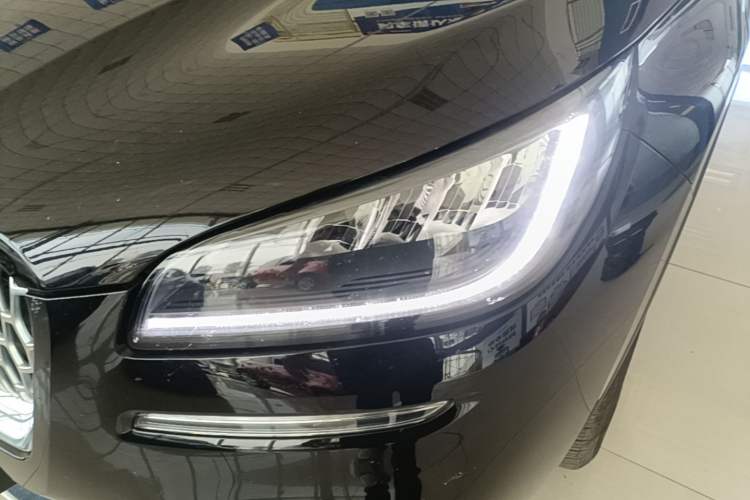 Used Lincoln Corsair 2021 2.0T Two-Wheel Drive Deluxe Edition Left Front Headlight