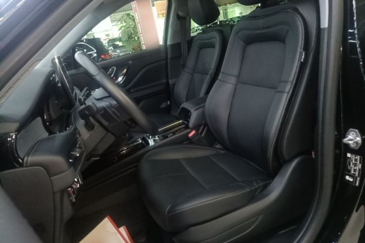 Used Lincoln Corsair 2021 2.0T Two-Wheel Drive Deluxe Edition Left Front Seat