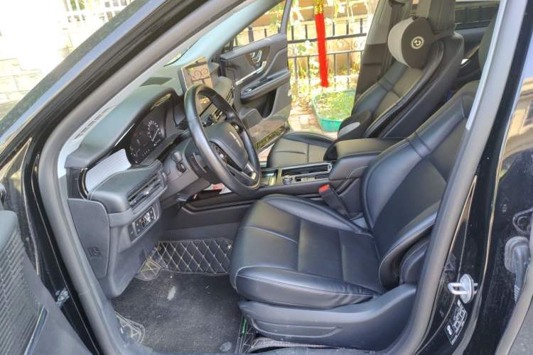 Used Lincoln Corsair 2021 2.0T Two-Wheel Drive Deluxe Edition Left Front Seat