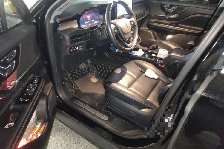 Used Lincoln Corsair 2021 2.0T Two-Wheel Drive Deluxe Edition Left Front Seat