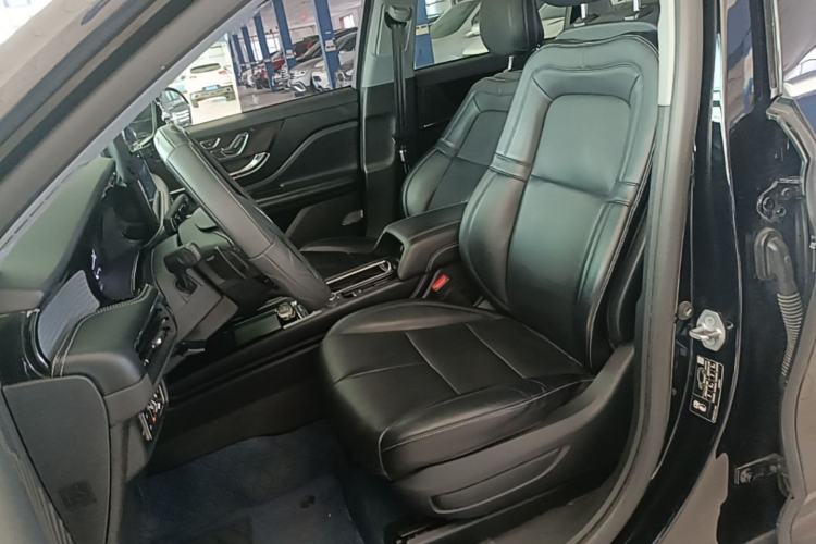 Used Lincoln Corsair 2021 2.0T Two-Wheel Drive Deluxe Edition Left Front Seat