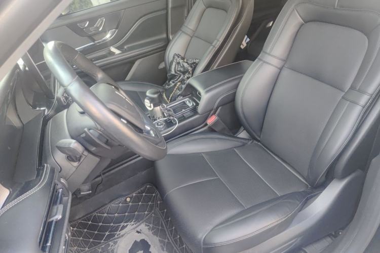 Used Lincoln Corsair 2021 2.0T Two-Wheel-Drive Luxury Edition Left Front Seat