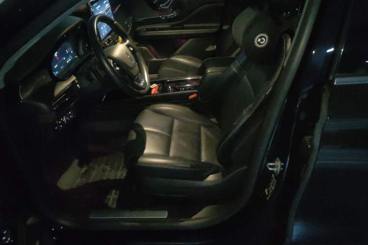 Used Lincoln Corsair 2021 2.0T Two-Wheel Drive Deluxe Edition Left Front Seat