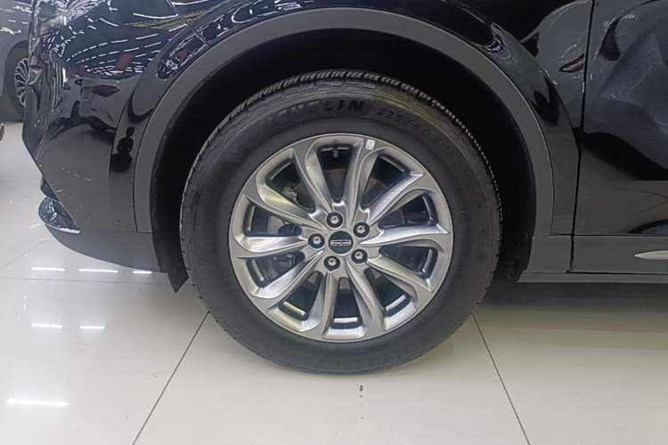 Used Lincoln Corsair 2021 2.0T Two-Wheel Drive Deluxe Edition Left Front Wheel Hub