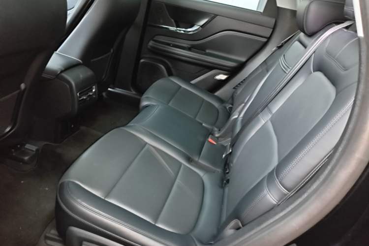 Used Lincoln Corsair 2021 2.0T Two-Wheel-Drive Luxury Edition Left Rear Seat