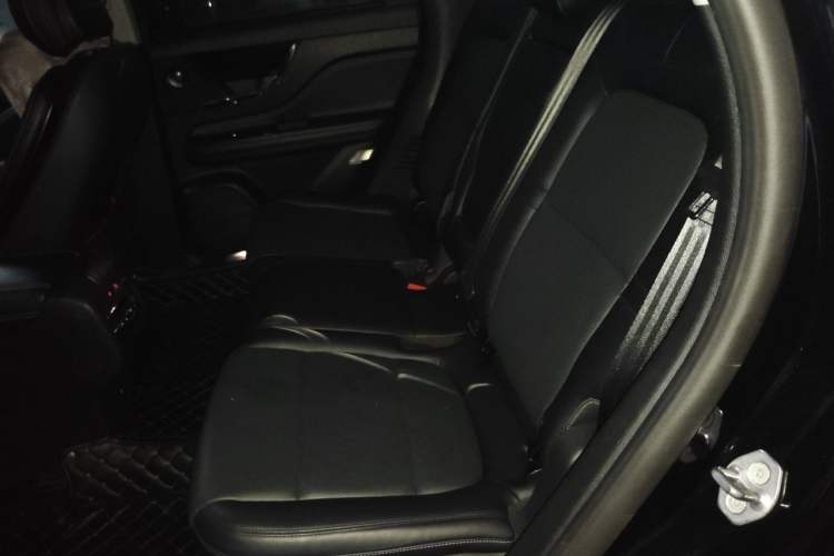 Used Lincoln Corsair 2021 2.0T Four-Wheel Drive Luxury Edition Left Rear Seat