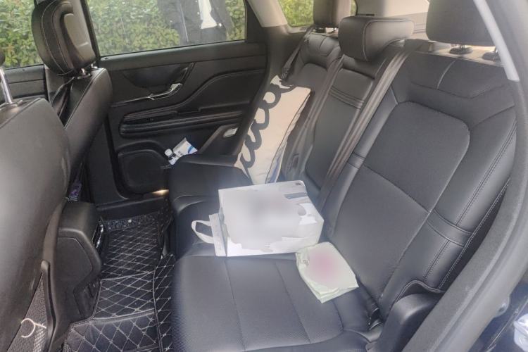 Used Lincoln Corsair 2021 2.0T Two-Wheel-Drive Luxury Edition Left Rear Seat